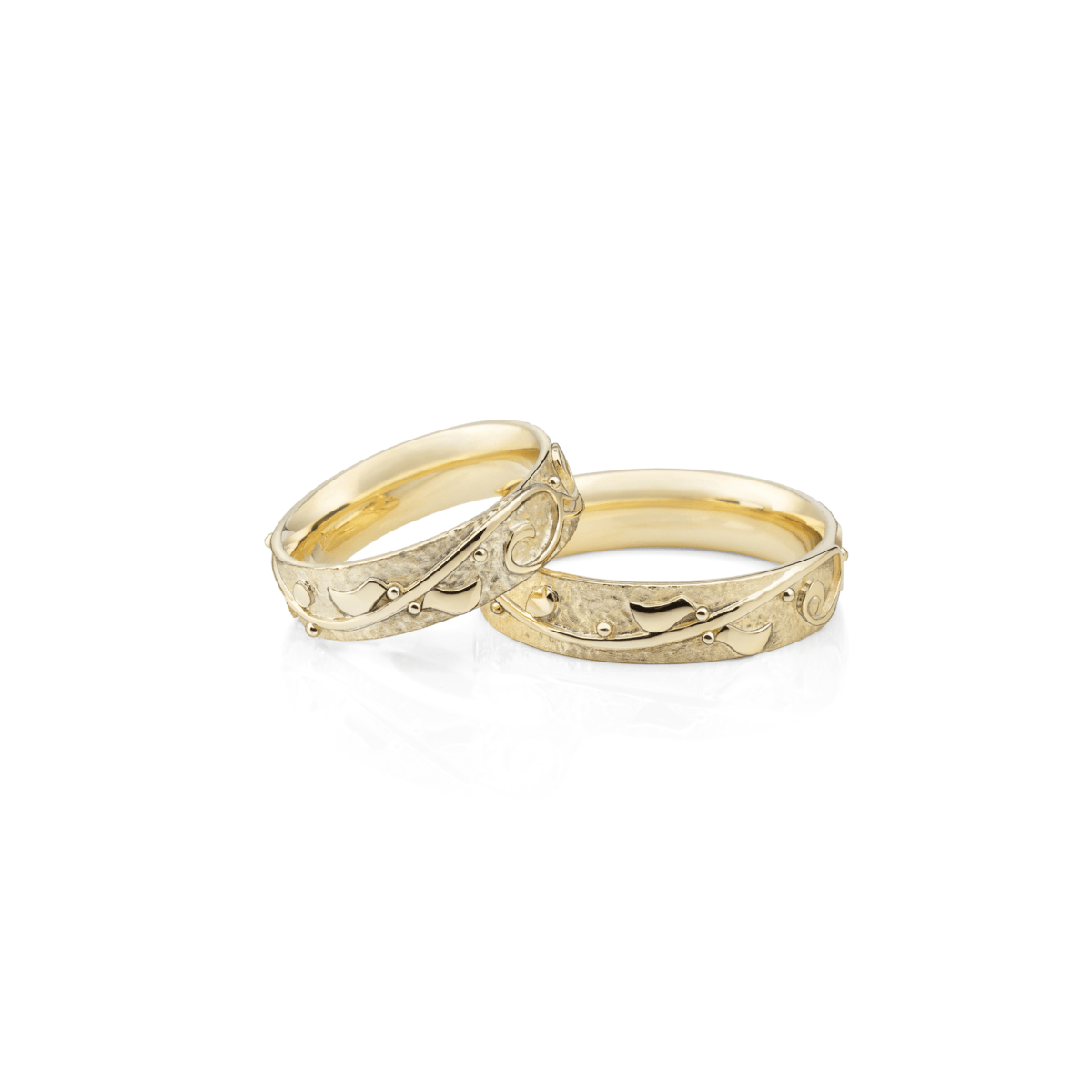 Solid Yellow Gold Wedding Rings for Rūta & Francisco - Image 4